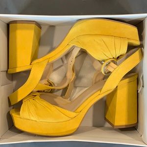 Yellow high heels!
